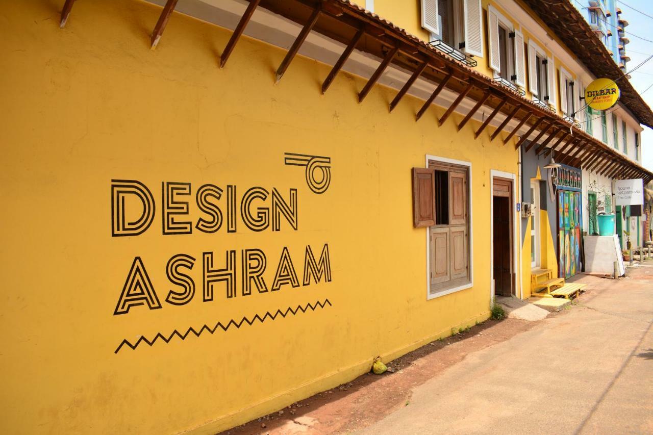 Design Ashram Hostel Kozhikode Bagian luar foto